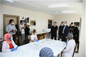 Engelli Öğrencilerin Maskeleri İnegöl Belediyesi’nden