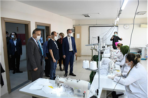 Çocuk Hastaların Maskeleri Teslim Edildi