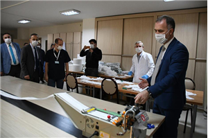 Çocuk Hastaların Maskeleri Teslim Edildi