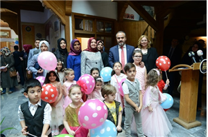 Çocuk Kıyafetleri Sergisi