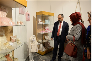 Çocuk Kıyafetleri Sergisi