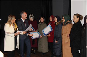 İnesmek'te 772 Kursiyer Sertifika Aldı